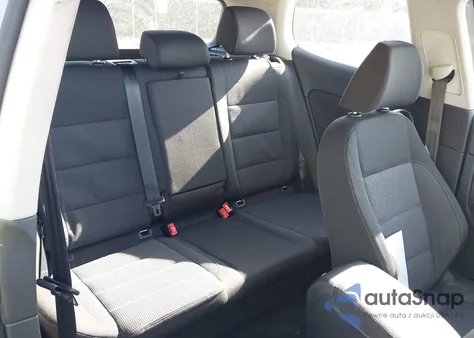 2012 Volkswagen Golf 2.5L 2-Door из США, поврежденный, VIN WVWBB7AJ4CW305456